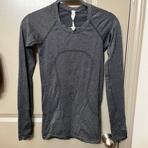 Lulu Lemon Long Sleeve Top